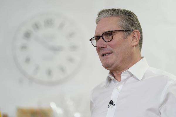 斯塔默在拉米表态支持关税同盟后明确对欧盟立场,引发热议!