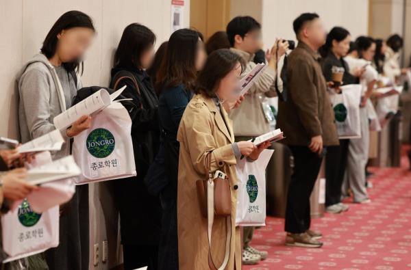 幼儿园入学考试或将被禁，英国家长热议教育公平新规