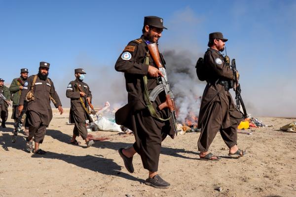 35岁男子涉嫌谋杀未遂,威基基警察遇刺后被捕