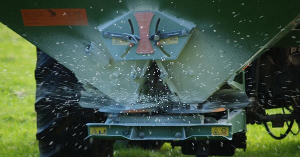 欧盟再批三年,爱尔兰农民硝酸盐豁免权续期引热议