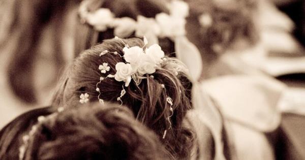 家长不满:学校拒批圣餐日无宗教活动场地,引发争议